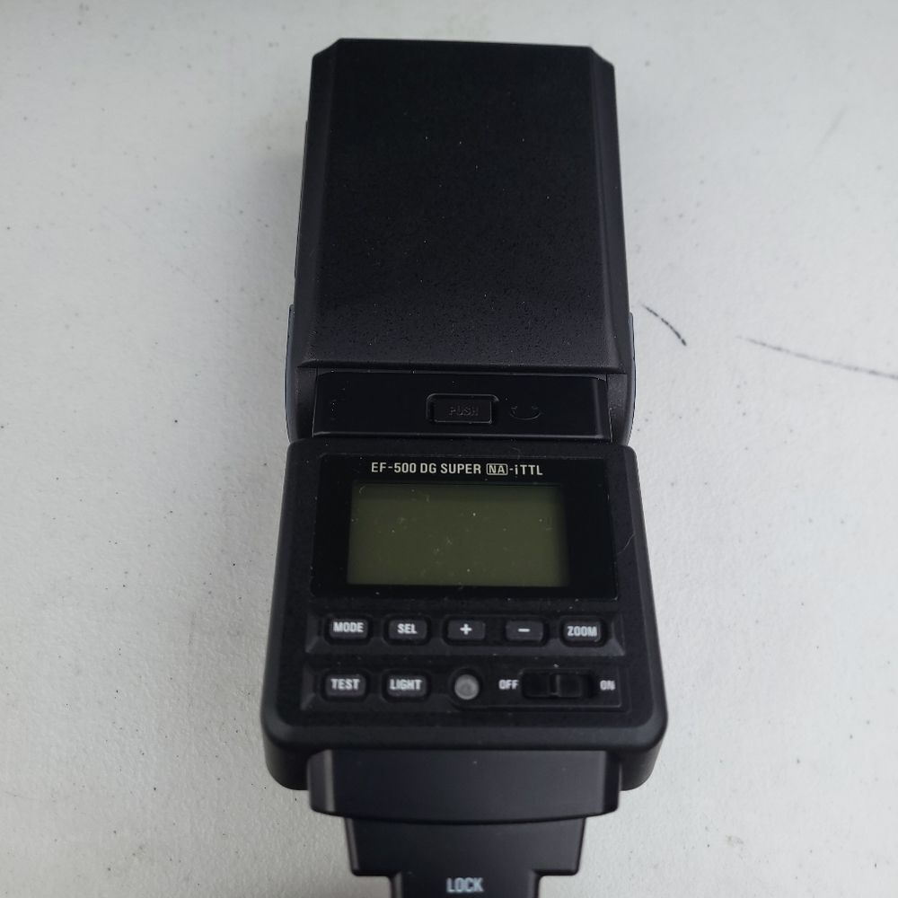 Sigma EF-350 DG Super Speedlight